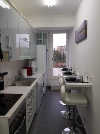 Minimalist Apartment Located Near Belem Лісабон Екстер'єр фото